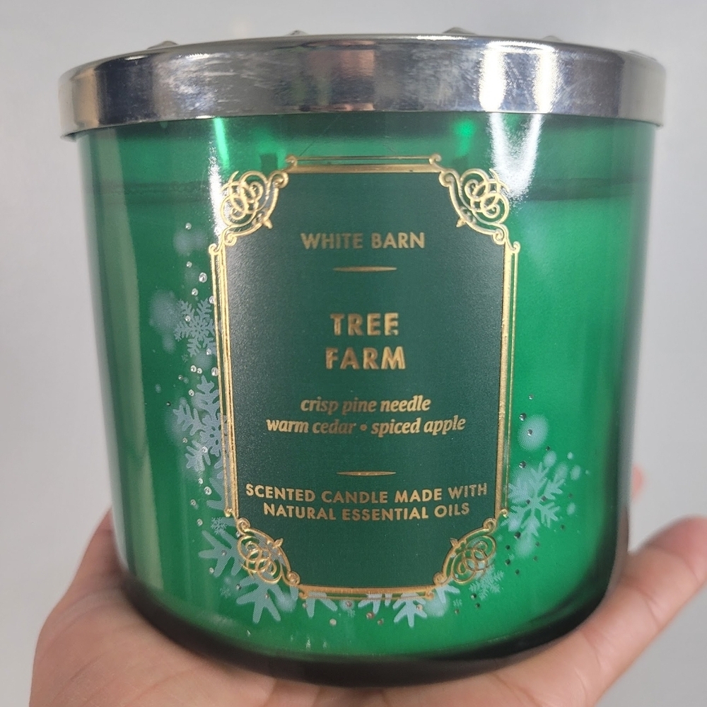 Bath & Body Works White Barn 3-Wick Candle TREE FARM 14.5 oz New